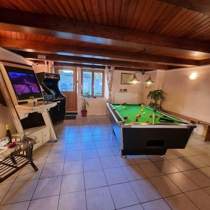 Gite Eglantine 2 à 6 personnes avec SPA DANS RESIDENCE Ventron Extérieur photo